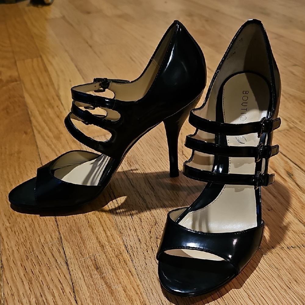 Boutique 9 Black Strappy Open Toe Heels